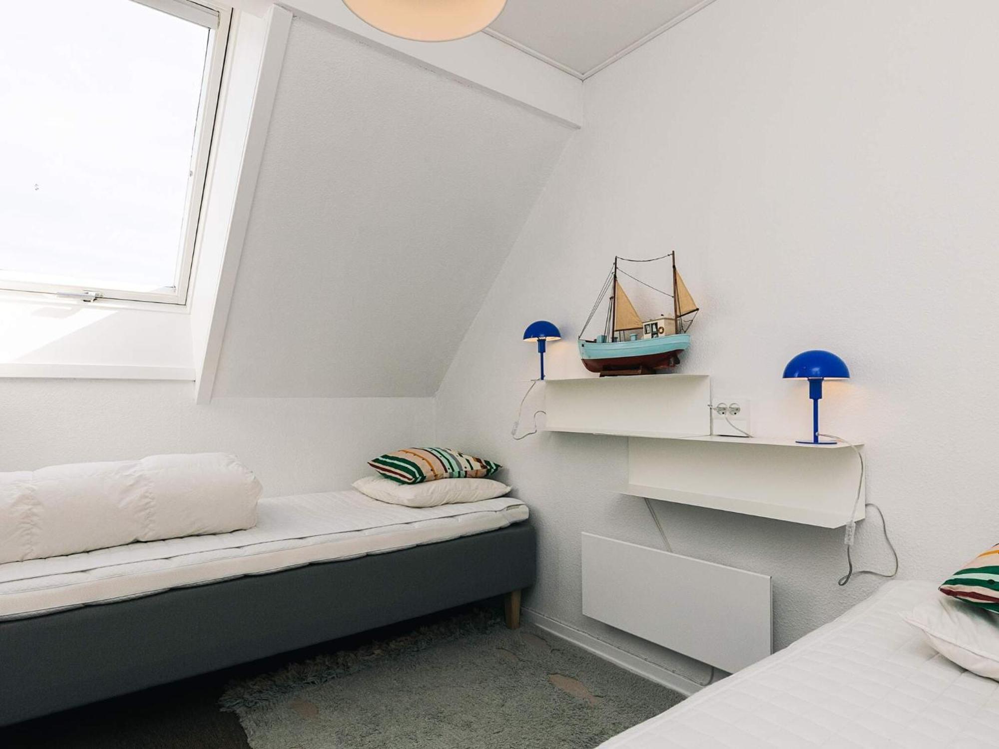 4 Person Holiday Home In Борре Экстерьер фото